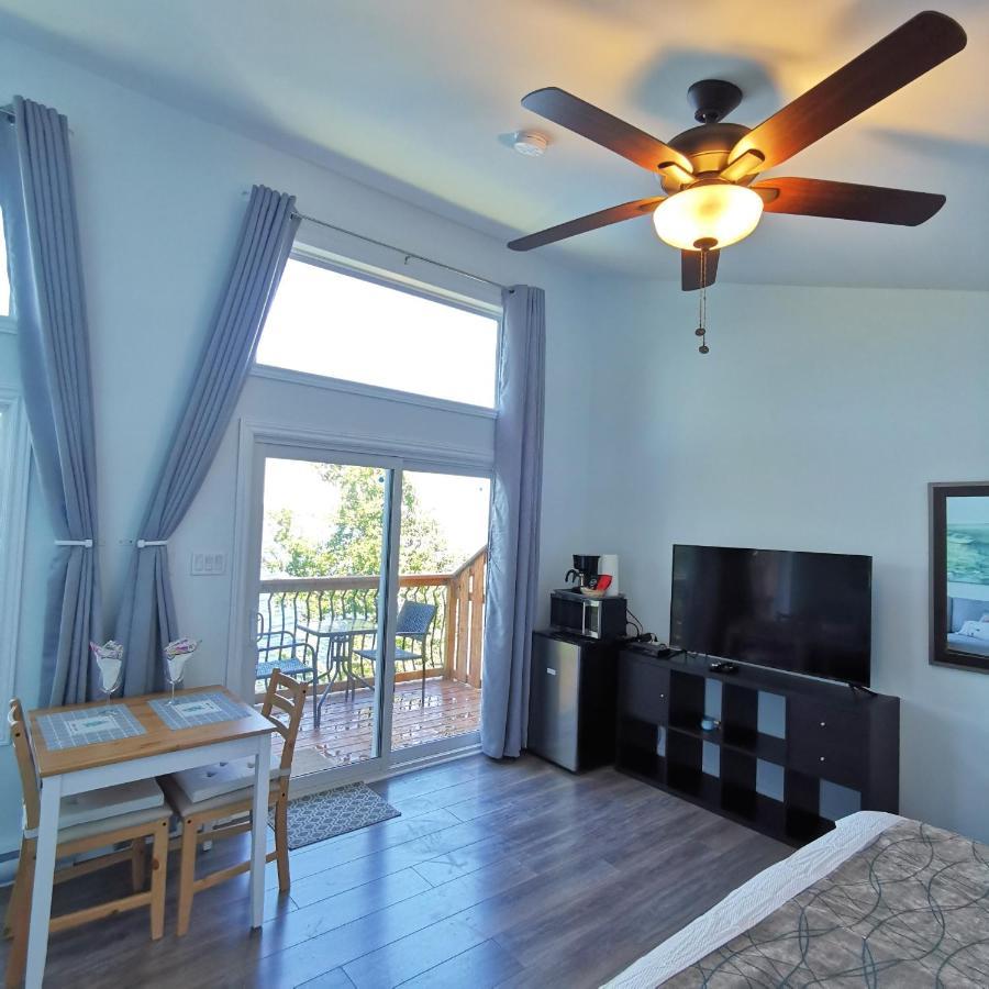Knotty Pine Ocean Front Suite - Adults Only Ingonish Buitenkant foto