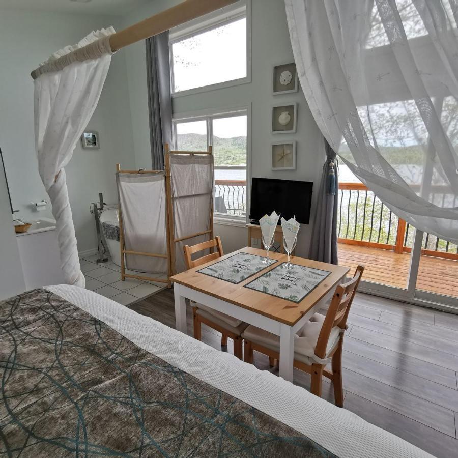 Knotty Pine Ocean Front Suite - Adults Only Ingonish Buitenkant foto