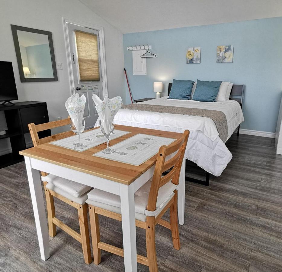 Knotty Pine Ocean Front Suite - Adults Only Ingonish Buitenkant foto