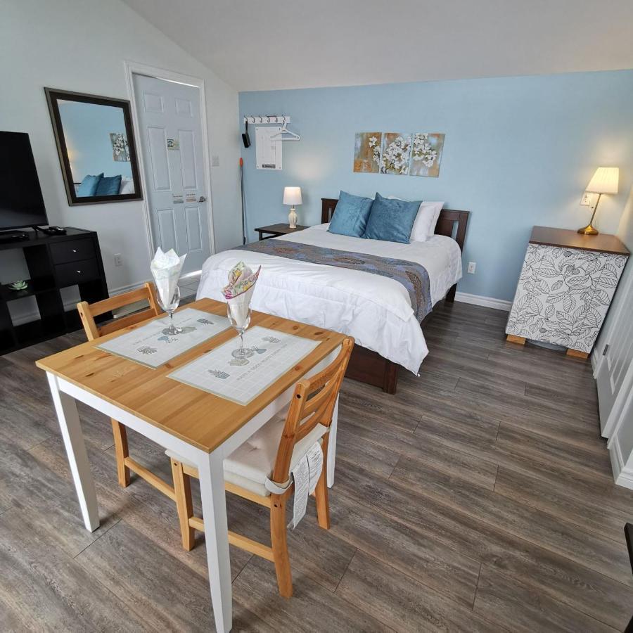 Knotty Pine Ocean Front Suite - Adults Only Ingonish Buitenkant foto