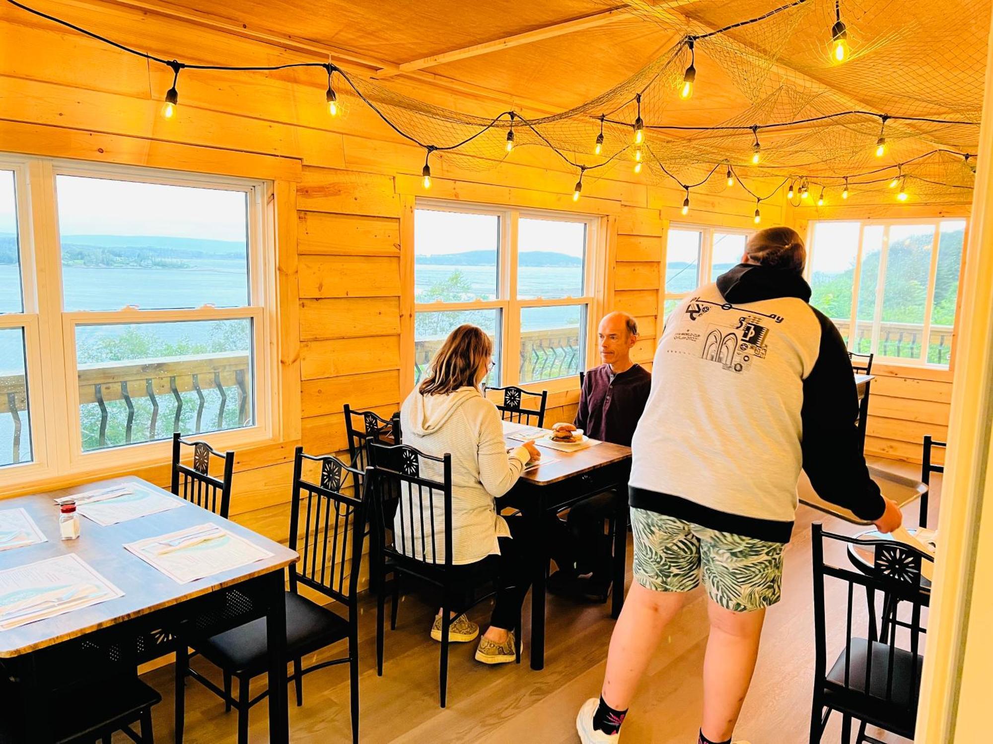 Knotty Pine Ocean Front Suite - Adults Only Ingonish Buitenkant foto